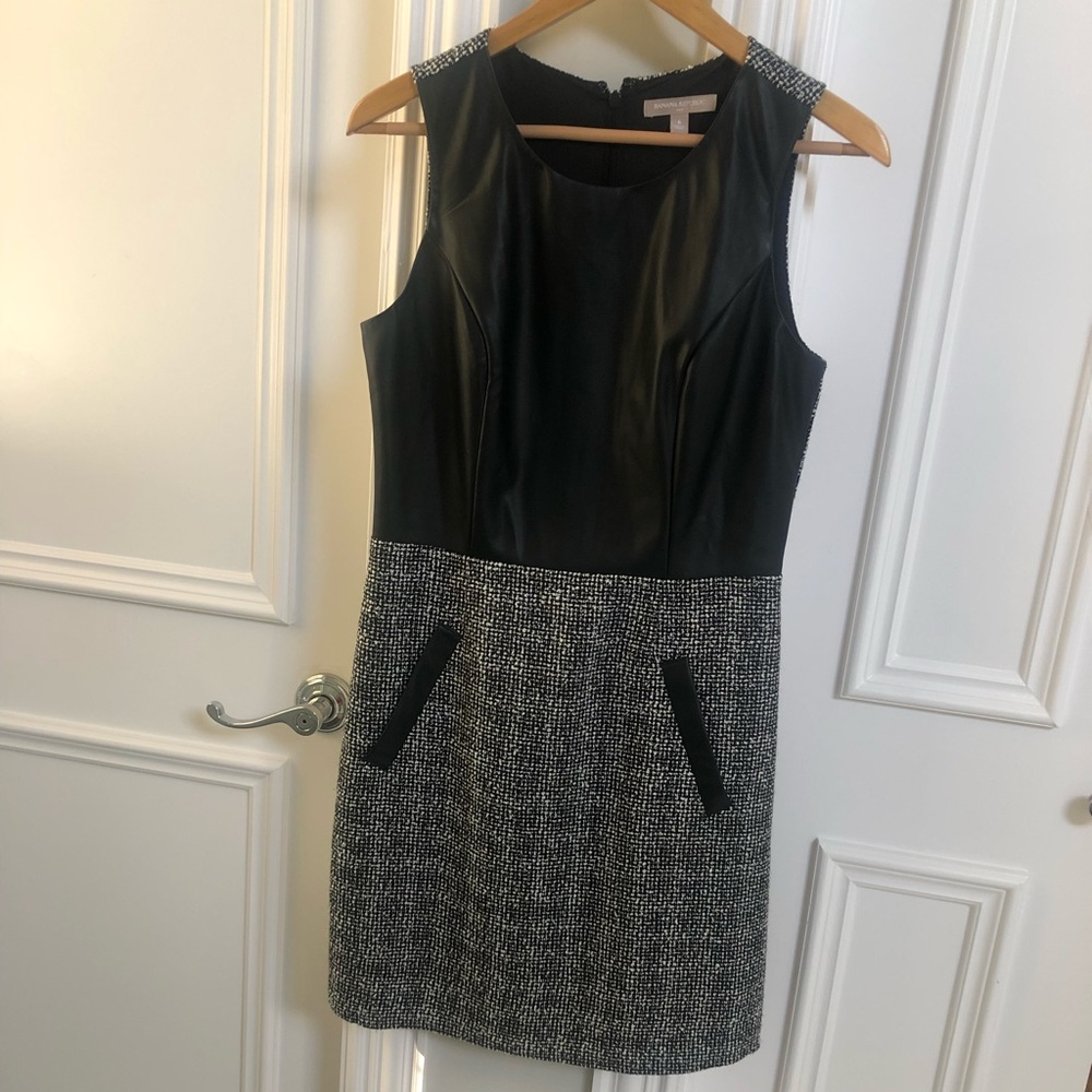 EUC- Banana Republic Dress Size 6